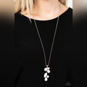 Wild Bunch Flair Necklace
